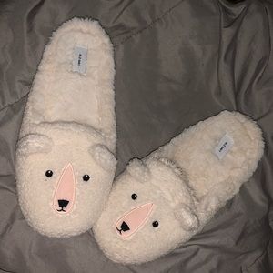 New cute slippers size 10/11